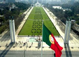 Linha Regressar SPGM Garantia Mútua Emigrantes Lusodescendentes Linha Regressar SPGM Garantia Mútua Emigrantes Lusodescendentes
